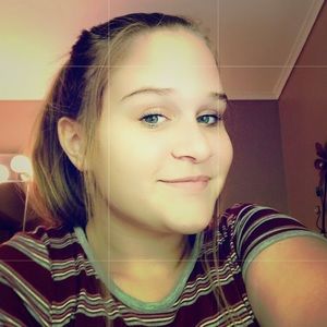 Meet your Posher, Leah Yeoman